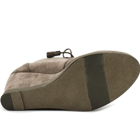 Madden Girl Dallyy Wedge Ankle Bootie Lace Up Women's Size 8 EUC - Picture 4 of 11